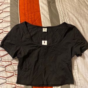 Black cropped workout top